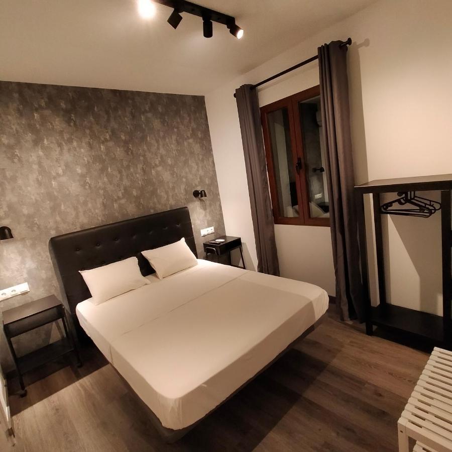 Room Pride Мадрид Экстерьер фото