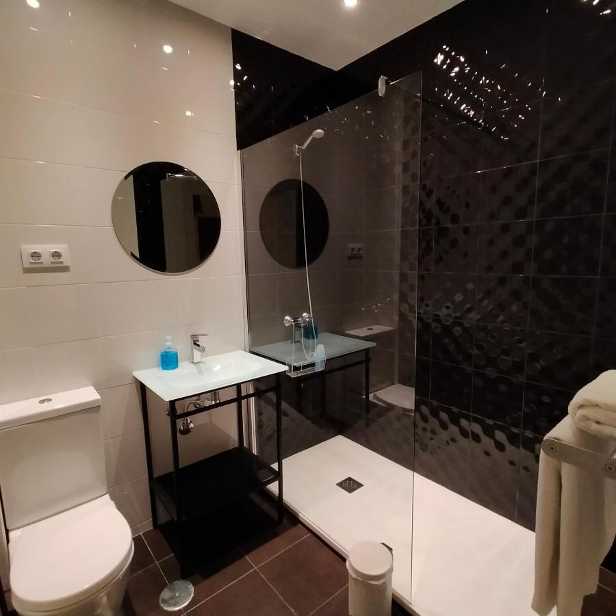 Room Pride Мадрид Экстерьер фото